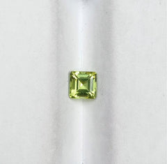 0.80ct Peridot Gemstone- Olivine - Chrysolite Gem - August Birthstone - 5x5x3.7mm