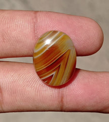 21.2ct Abstract Bands in Agate - Sulaimani Aqeeq - 22x17mm