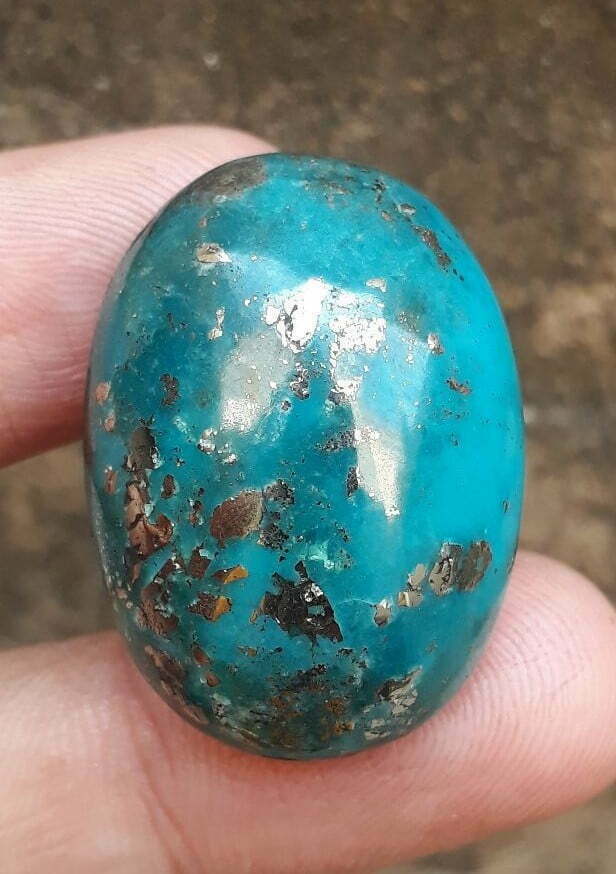 Натуральная сертифицированная бирюза 65,5 карата с пиритом — бирюза Blue Matrix — Shajri Feroza — 31x22 мм